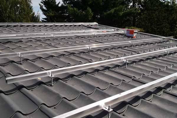 Montageschienen für Solarpanele, Brandenburg